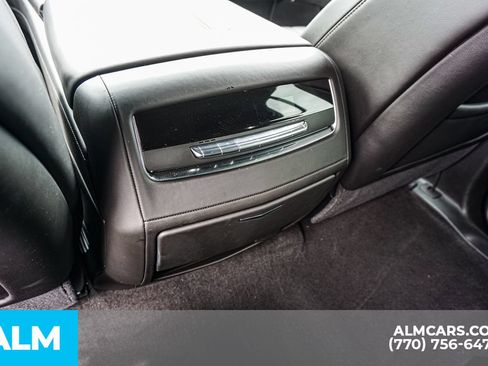 Used 2024 Cadillac Escalade ESV V AWD/4WD image 39
