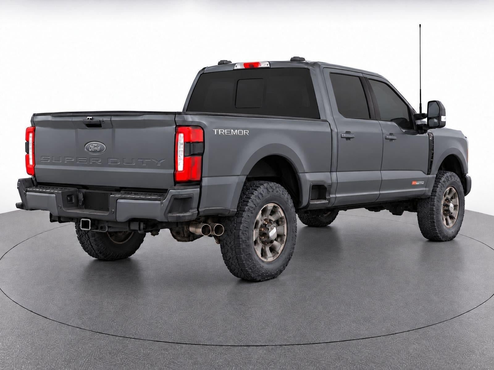 Used 2025 Ford F350 Lariat w/ Lariat Ultimate Package AWD/4WD image 3