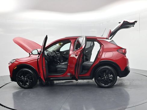 Used 2026 Buick Encore GX Sport Touring w/ Comfort Package AWD/4WD image 60