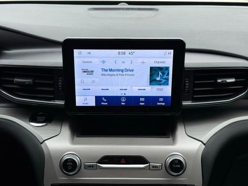 Certified 2023 Ford Explorer XLT w/ Equipment Group 202A image 3