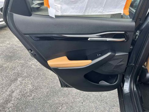 Used 2024 Kia Seltos SX image 19