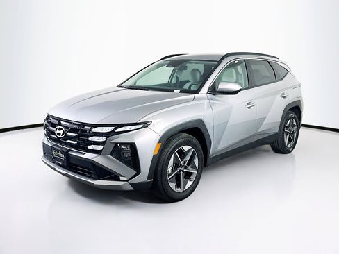 Used 2025 Hyundai Tucson SEL image 3