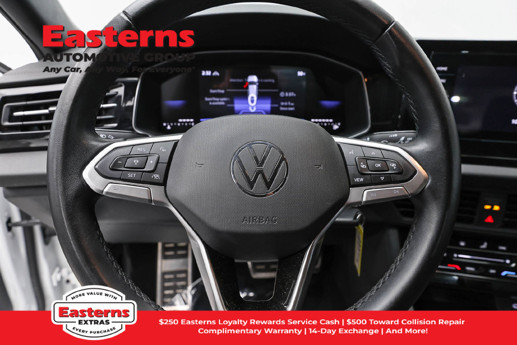 Used 2025 Volkswagen Jetta Sport FWD image 11