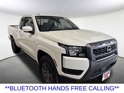 Used 2025 Nissan Frontier SV RWD image 7