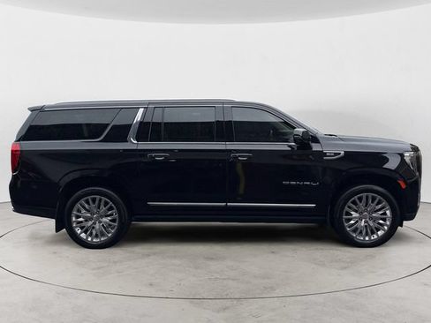 Used 2023 GMC Yukon XL Denali w/ Denali Reserve Package AWD/4WD image 6
