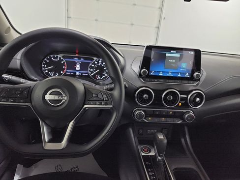 Used 2024 Nissan Sentra SV FWD image 12