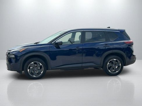 Used 2025 Nissan Rogue SV image 8