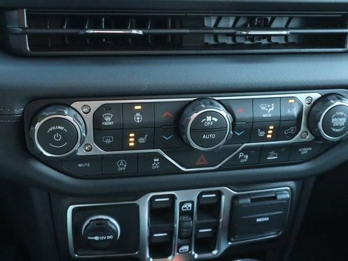 New 2026 Jeep Wrangler Sahara image 7