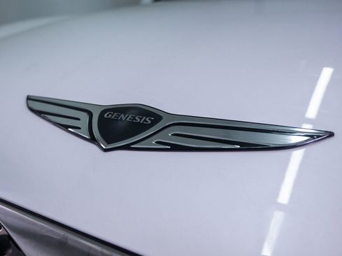 Used 2023 Genesis G90 3.5T AWD/4WD image 5