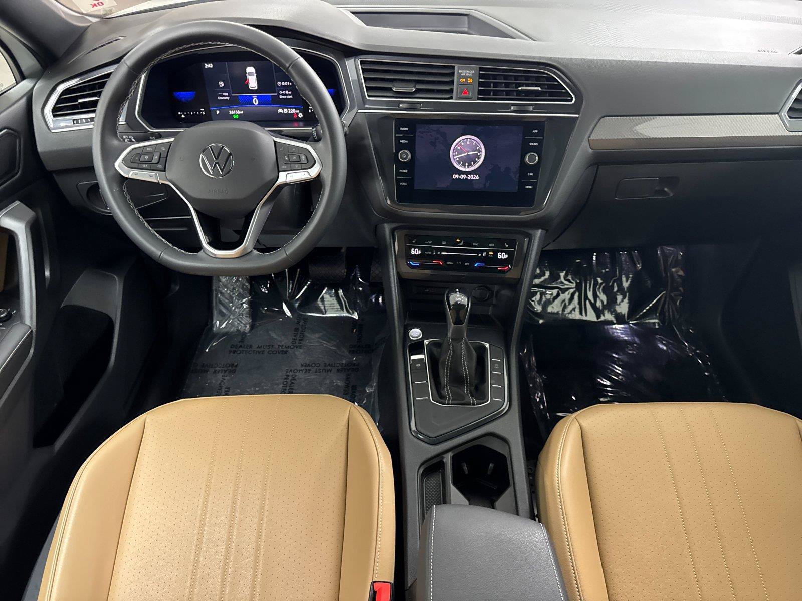 Used 2024 Volkswagen Tiguan SE R-Line AWD/4WD image 12