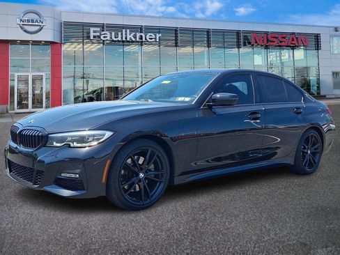 Used 2021 BMW 330i xDrive Sedan w/ M Sport Package AWD/4WD image 3