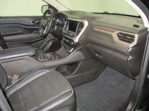 Certified 2023 GMC Acadia Denali w/ Denali Ultimate Package image 10