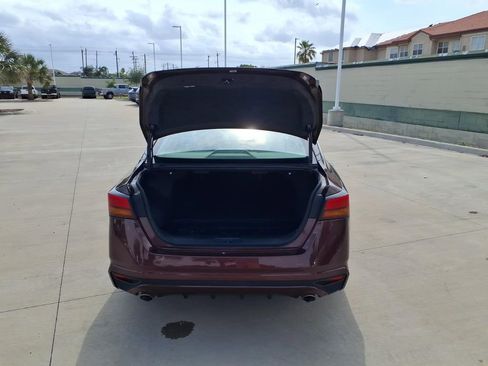 Used 2024 Nissan Altima 2.5 SL FWD image 20