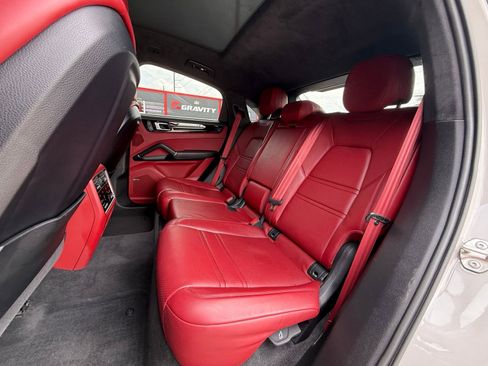 Used 2023 Porsche Cayenne GTS AWD/4WD image 21