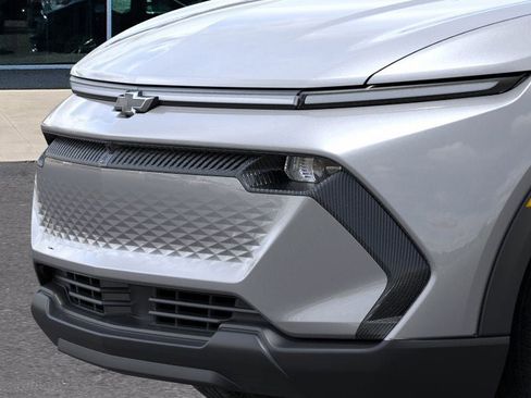 New 2026 Chevrolet Equinox EV LT w/ LPO, Blackout Package image 13