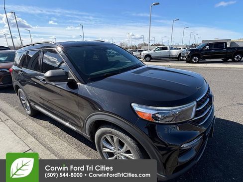 Used 2020 Ford Explorer XLT w/ Equipment Group 202A image 12