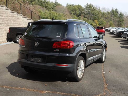 Used 2016 Volkswagen Tiguan SE image 5