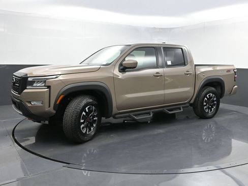 Used 2022 Nissan Frontier PRO-4X AWD/4WD image 22