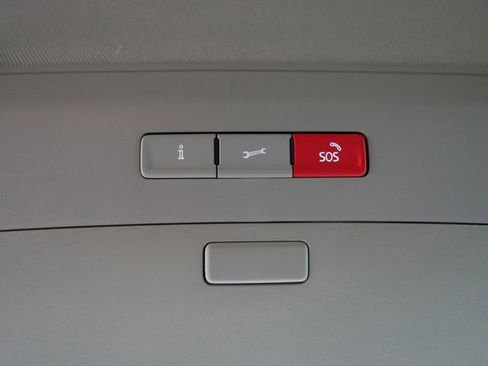 Certified 2023 Volkswagen Atlas SE w/ Black Wheel Package image 35