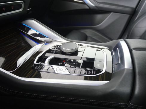 Used 2025 BMW X6 xDrive40i image 28