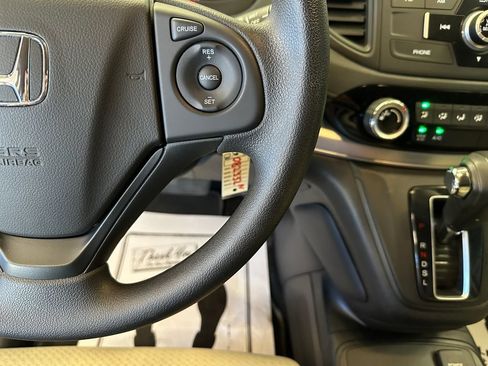 Used 2016 Honda CR-V SE image 12