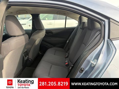 Used 2025 Toyota Corolla LE FWD image 11