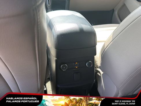 Used 2018 Ford Explorer XLT w/ Equipment Group 202A FWD image 25