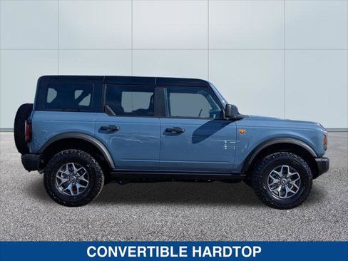 Certified 2025 Ford Bronco Badlands image 6