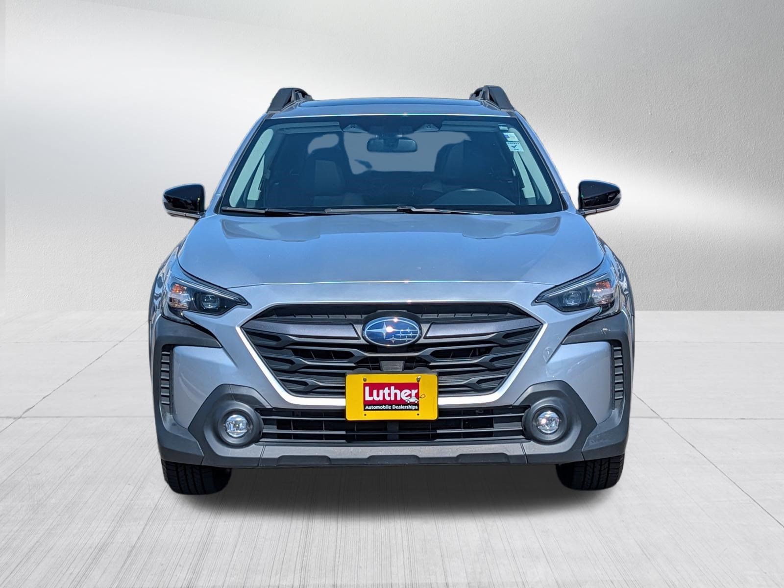 Certified 2025 Subaru Outback Premium AWD/4WD image 2