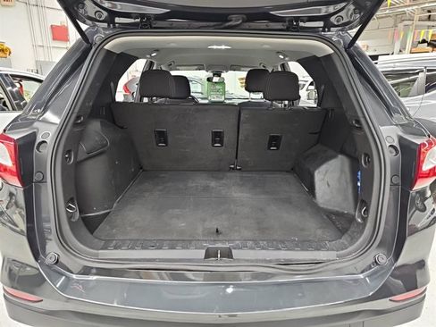 Used 2021 Chevrolet Equinox LS image 31