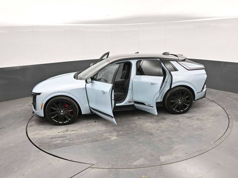 New 2026 Cadillac Lyriq V image 45