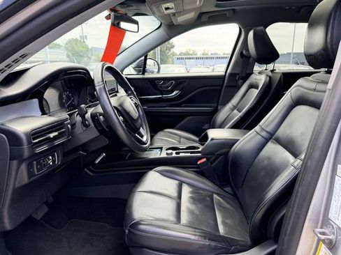 Used 2022 Lincoln Corsair AWD w/ Premium Package image 16