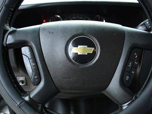 Used 2020 Chevrolet Express 3500 w/ Power Convenience Package image 19