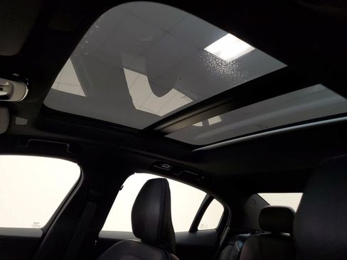 Used 2024 Volvo S60 B5 Plus FWD image 3