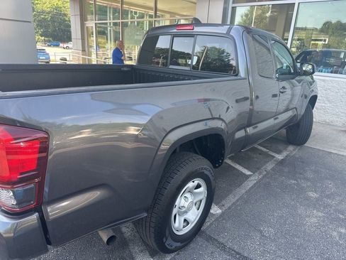 Certified 2023 Toyota Tacoma SR w/ SR Convenience Package AWD/4WD image 6