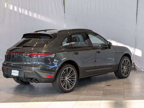 Used 2025 Porsche Macan image 9