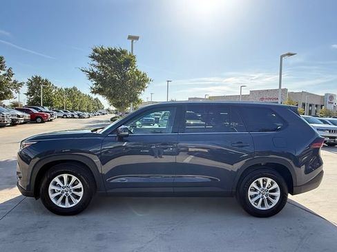 Used 2026 Toyota Grand Highlander FWD image 9