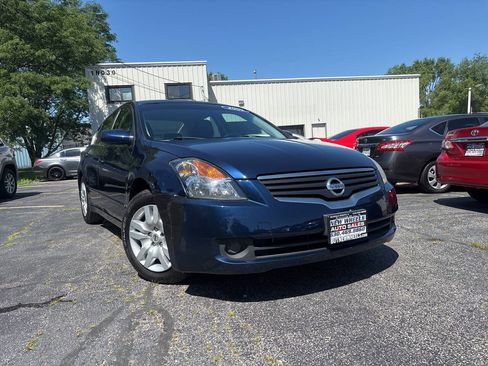 Used 2009 Nissan Altima 2.5 S FWD image 7