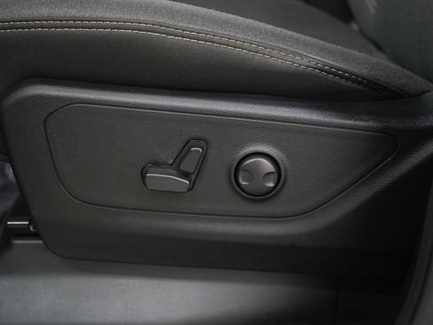 Used 2024 RAM 1500 Big Horn AWD/4WD image 25
