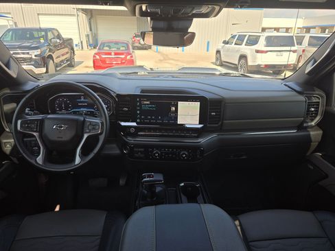 Used 2025 Chevrolet Silverado 1500 ZR2 w/ Technology Package AWD/4WD image 16