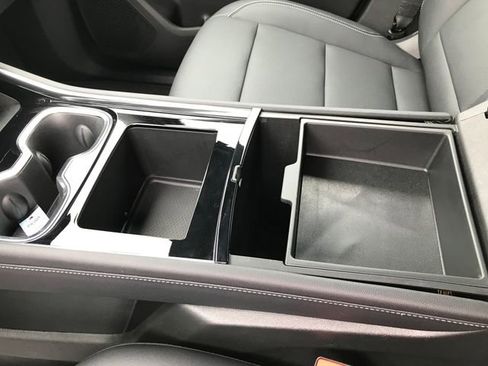 Certified 2026 Chevrolet Traverse LT AWD/4WD image 15