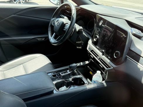 Used 2023 Lexus RX 350 FWD w/ Cold Area Package image 9