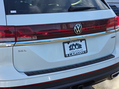 New 2026 Volkswagen Atlas SEL image 13