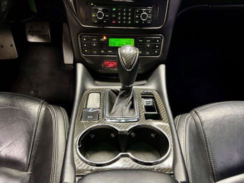 Used 2015 Maserati GranTurismo Sport RWD image 19