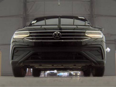 Used 2023 Volkswagen Tiguan S w/ Driver Assistance Package FWD image 3