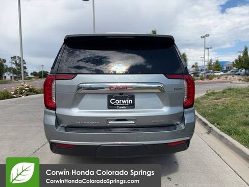 Used 2023 GMC Yukon XL SLT w/ SLT Luxury Package AWD/4WD image 8