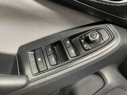 Used 2020 Subaru Crosstrek 2.0i Premium w/ Moonroof Package 1 image 8