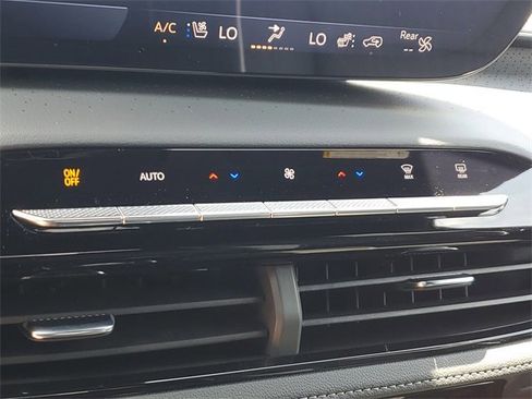 New 2025 Buick Enclave Avenir w/ Super Cruise Package image 19