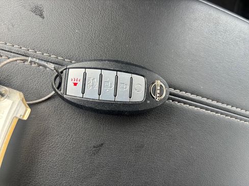 Used 2025 Nissan Altima 2.5 SV FWD image 21