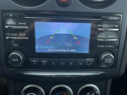 Used 2013 Nissan Rogue SV image 18